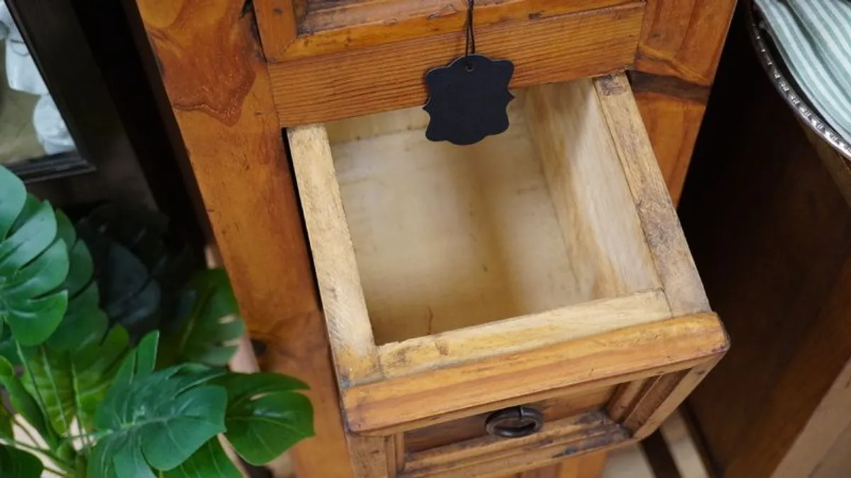 Mexican Pine Chest of Drawers - Image 2