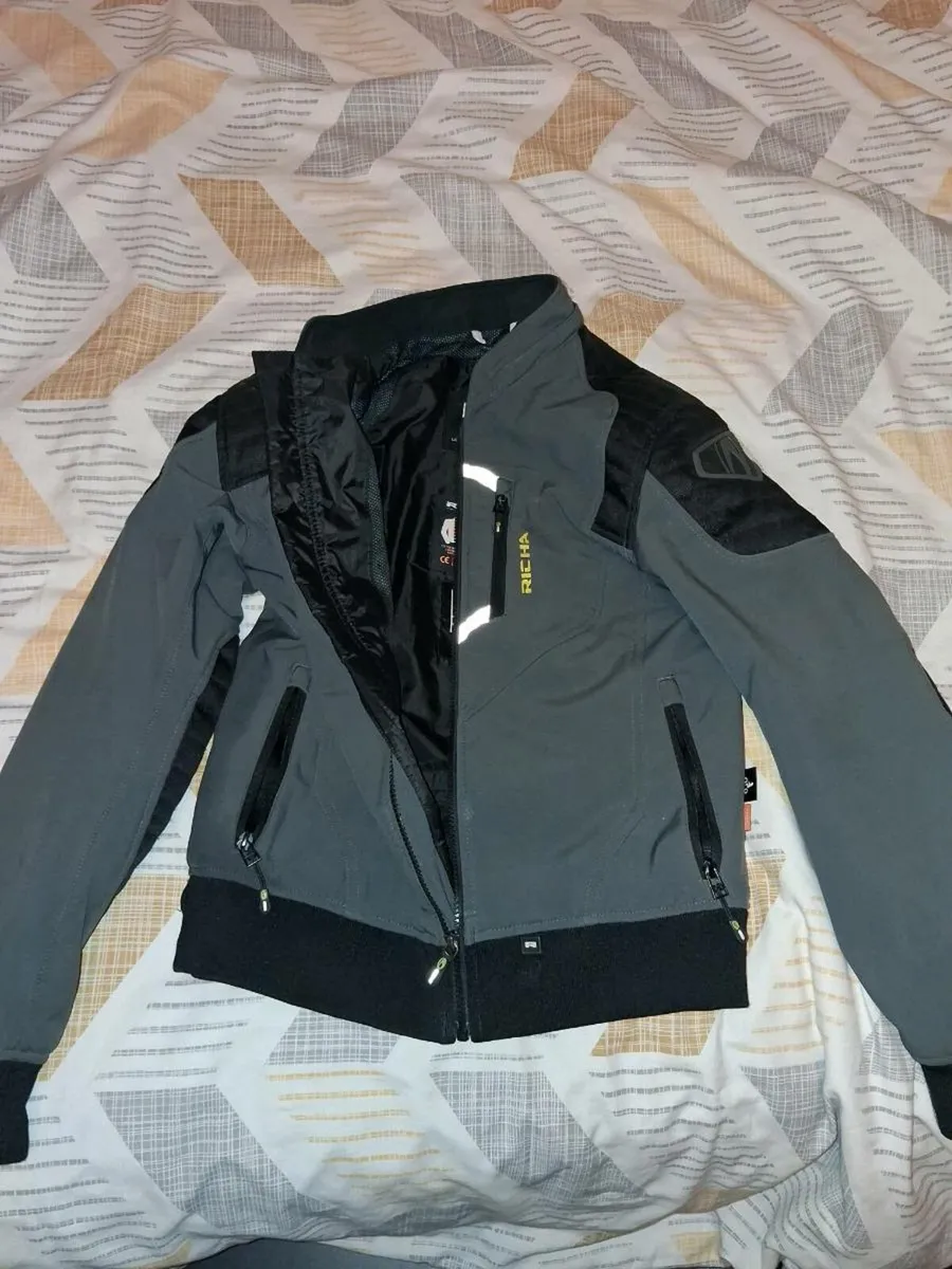 Motorcycle gear - Image 3