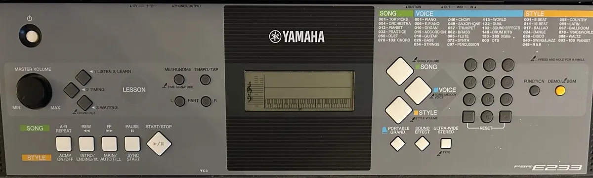 Yamaha keyboard - Image 4