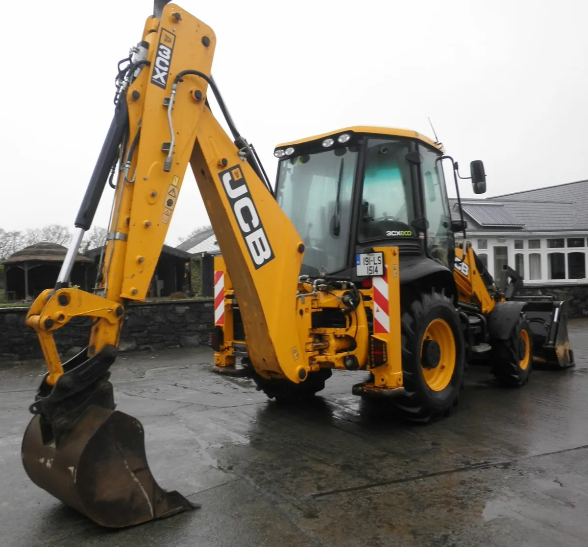 191 JCB 3cx digger - Image 4