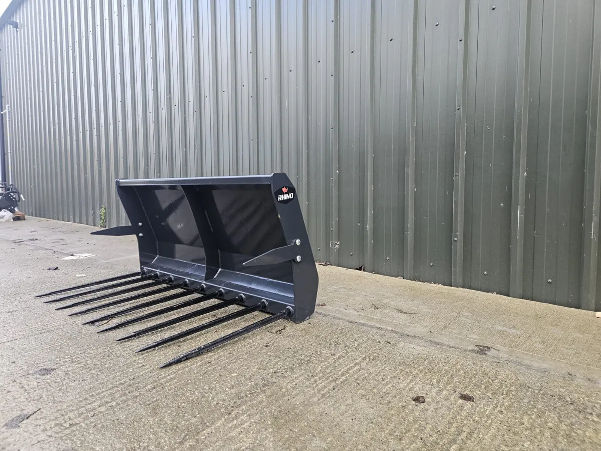 New Rhino 1.6m dung forks in stock - Image 1