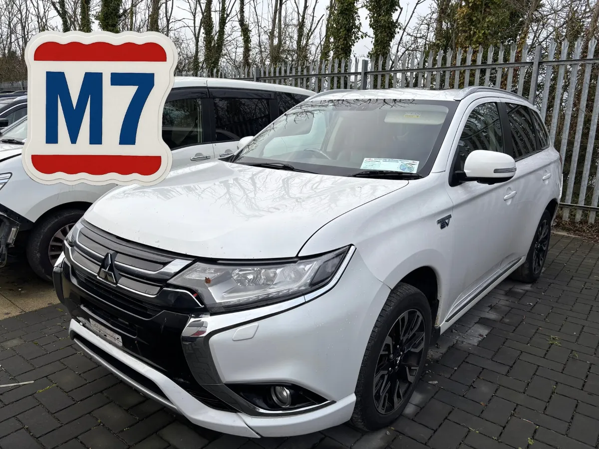 16 Outlander Hybrid 140k miles Drives - Image 1