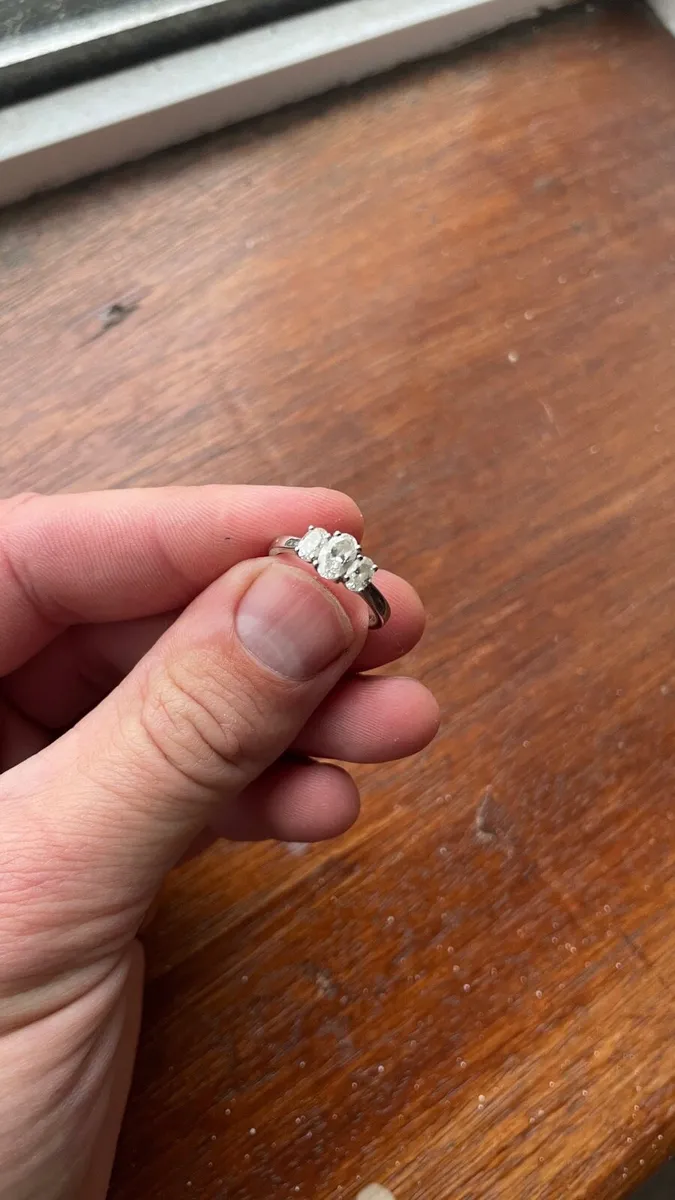 1.04 ct Diamond Engagement Ring - Image 1