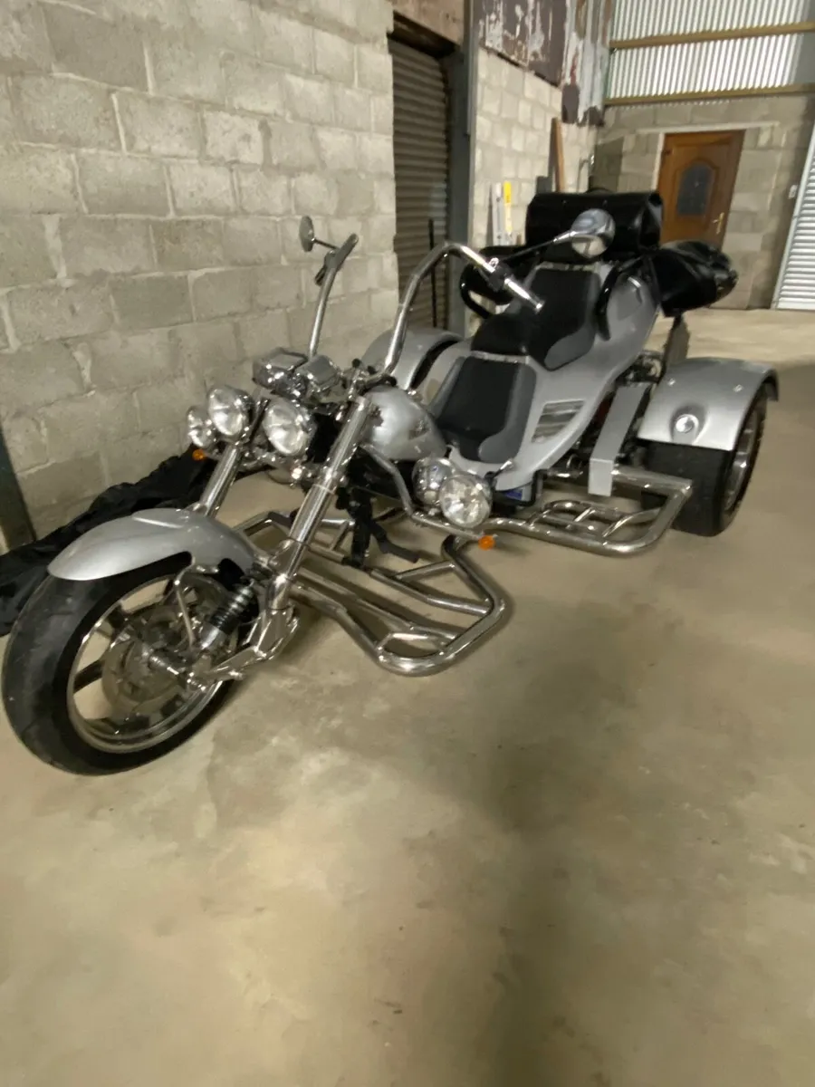 BOOM  TRIKE - Image 3