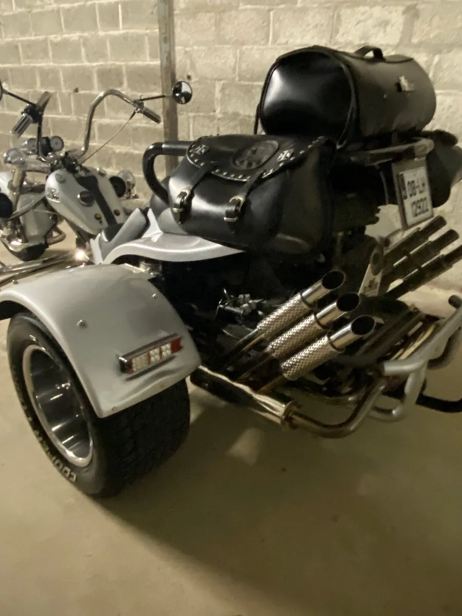 BOOM  TRIKE - Image 1