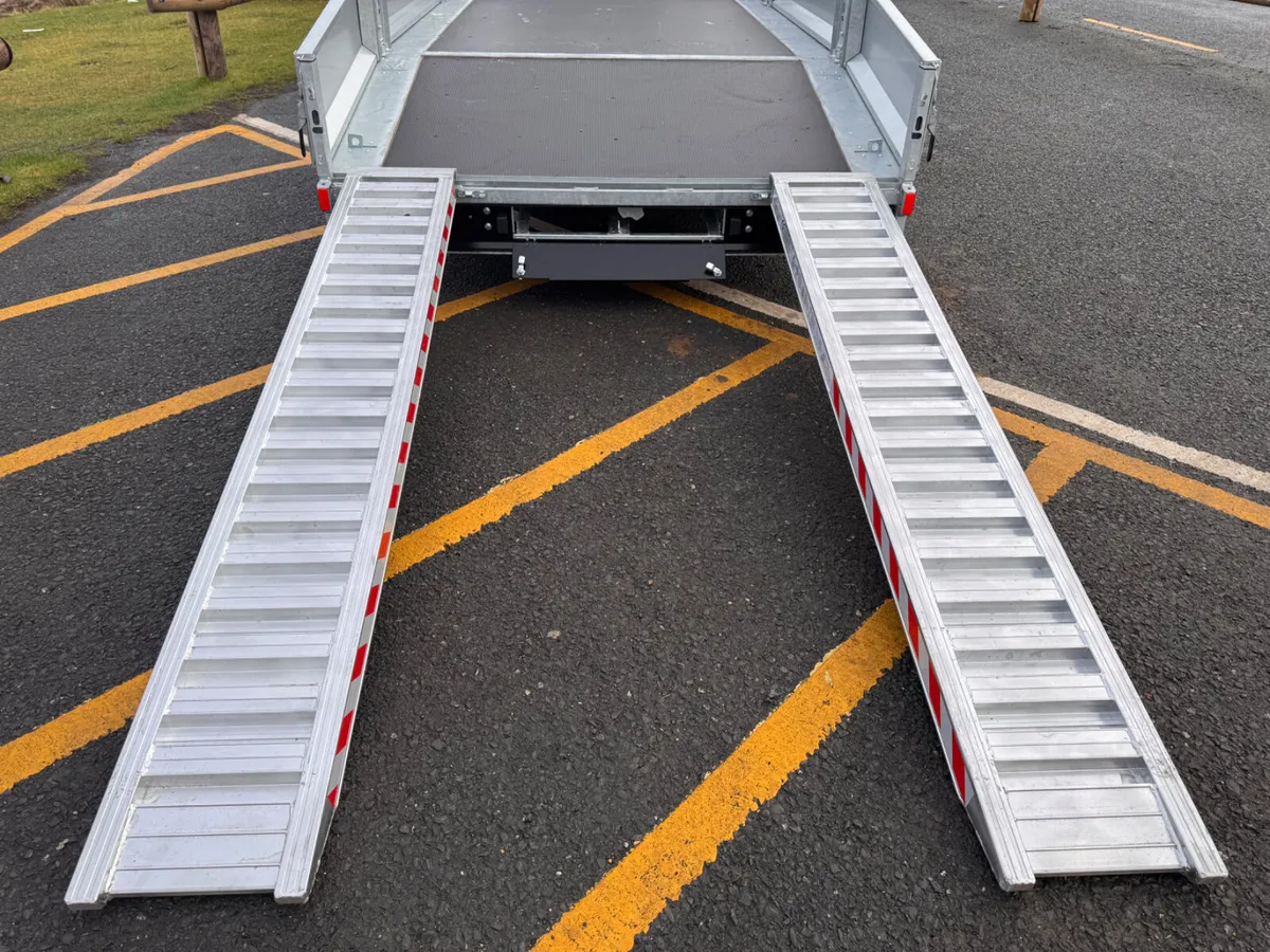 New Nugent 16x6’7 Beavertail Trailer - Image 3