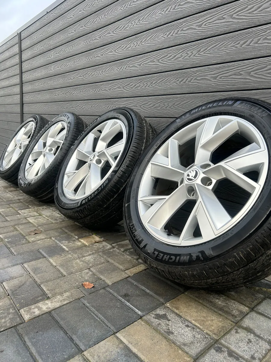 19” GENUINE SKODA KODIAQ ALLOY WHEELS & TYRES - Image 1