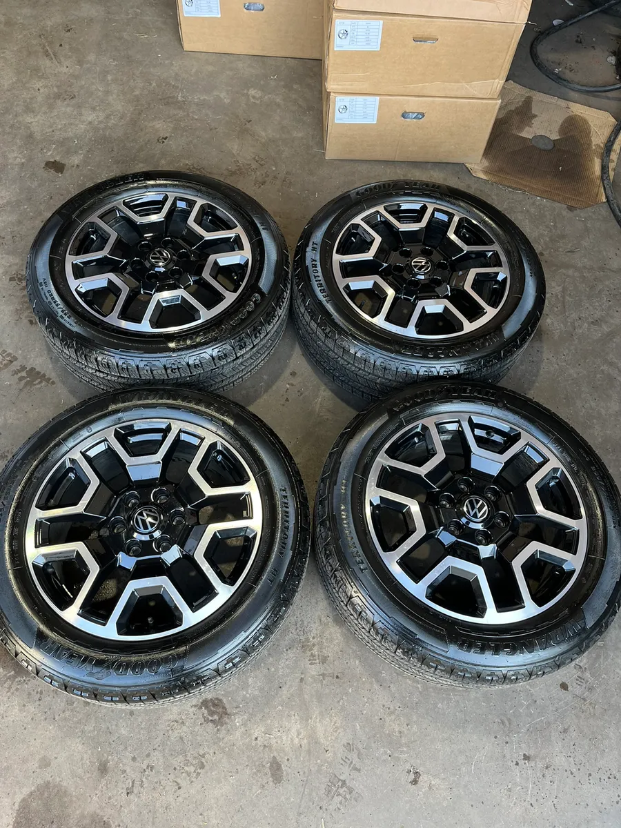 20inch VW amarok alloy wheels and tyres - Image 1