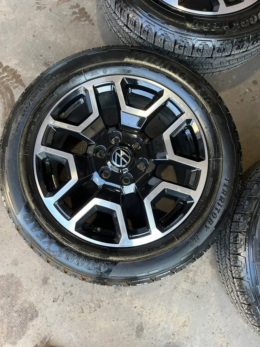 20inch VW amarok alloy wheels and tyres - Image 3
