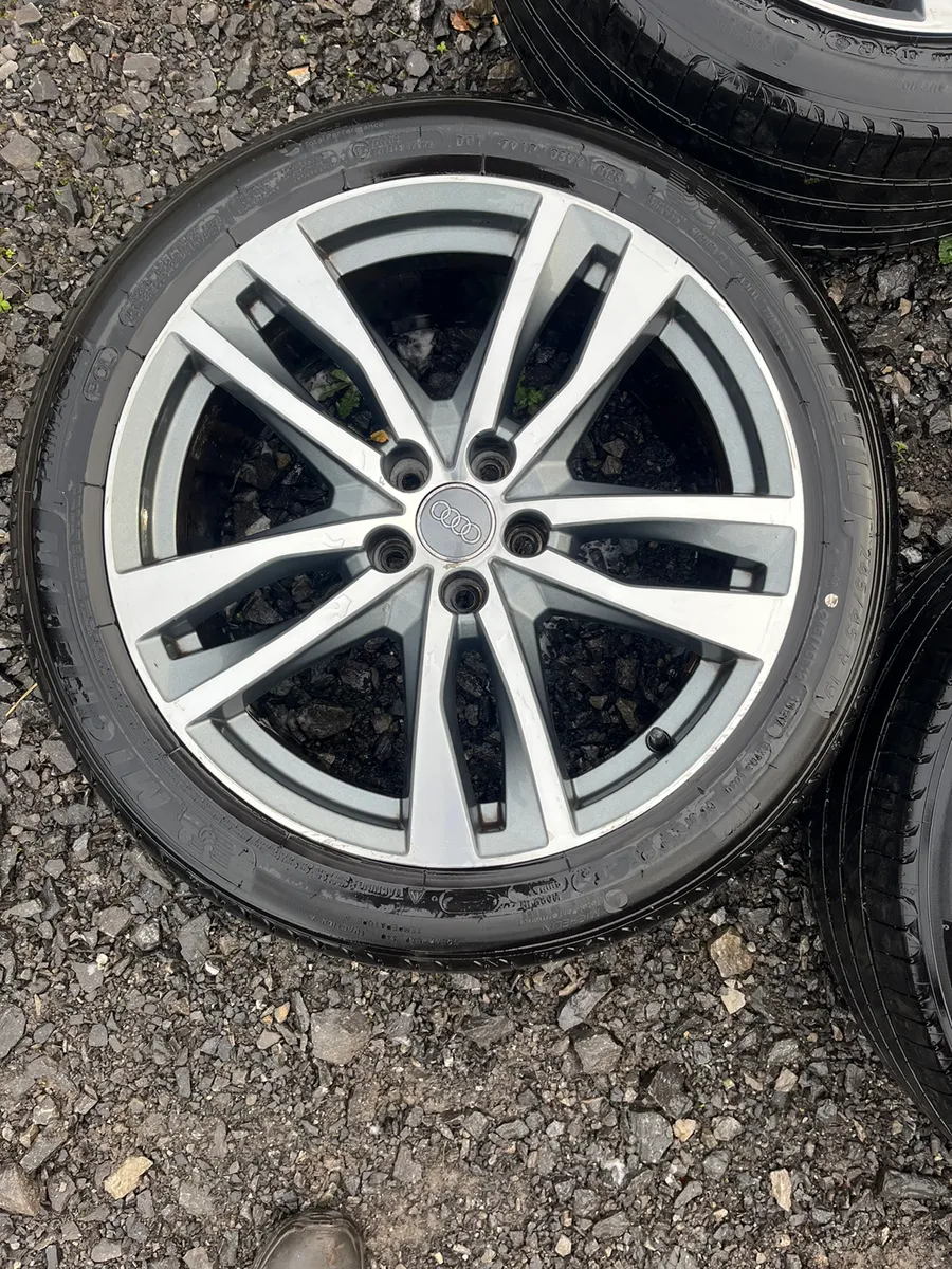 19inch Audi a4/5/6 alloy wheels - Image 3