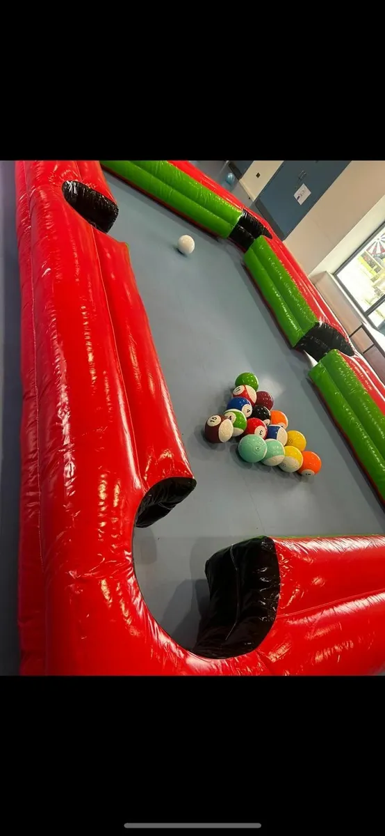 Bouncy castle - Image 2