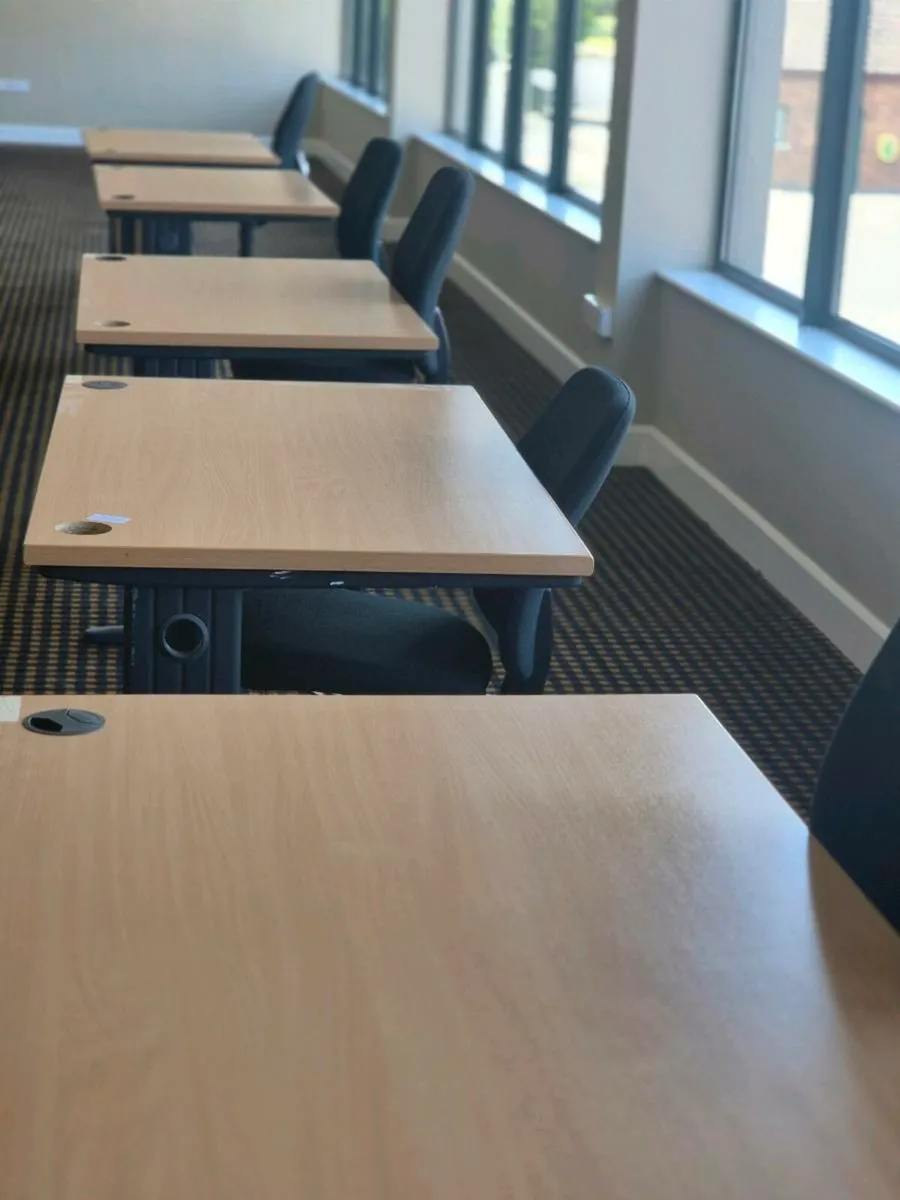 Office furniture - Image 4