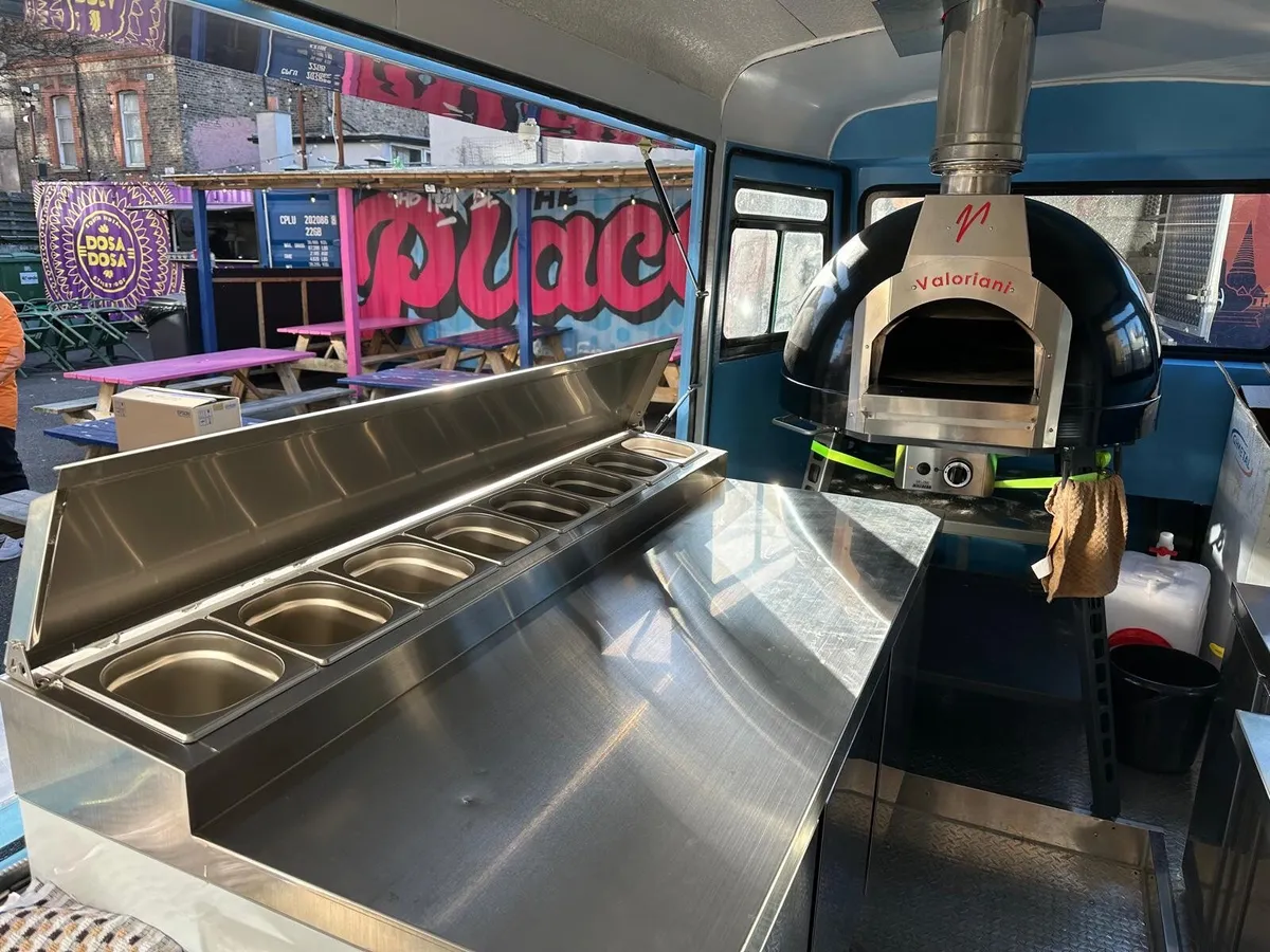 Fully Equipped Vintage Citroën HY Pizza Food Truck - Image 3