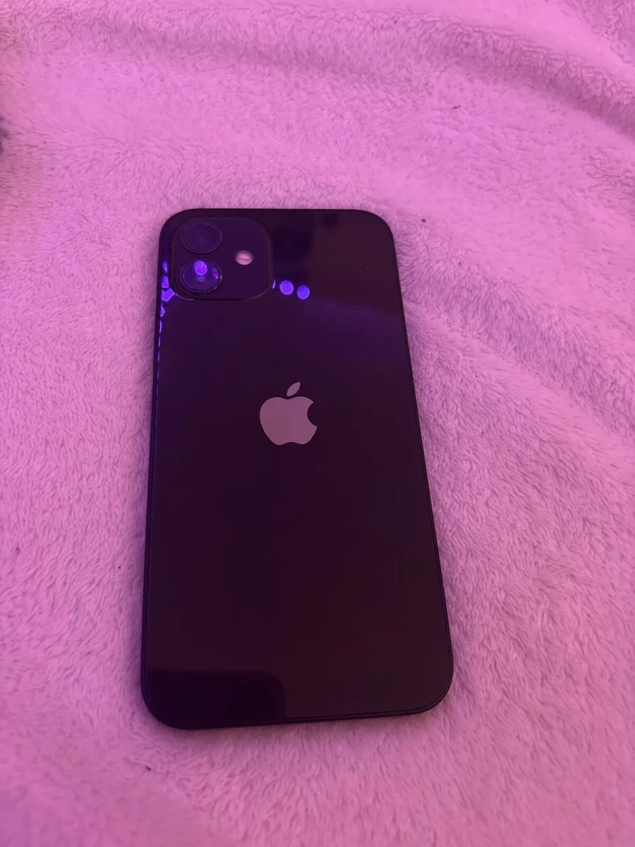 iPhone 12 - Image 1