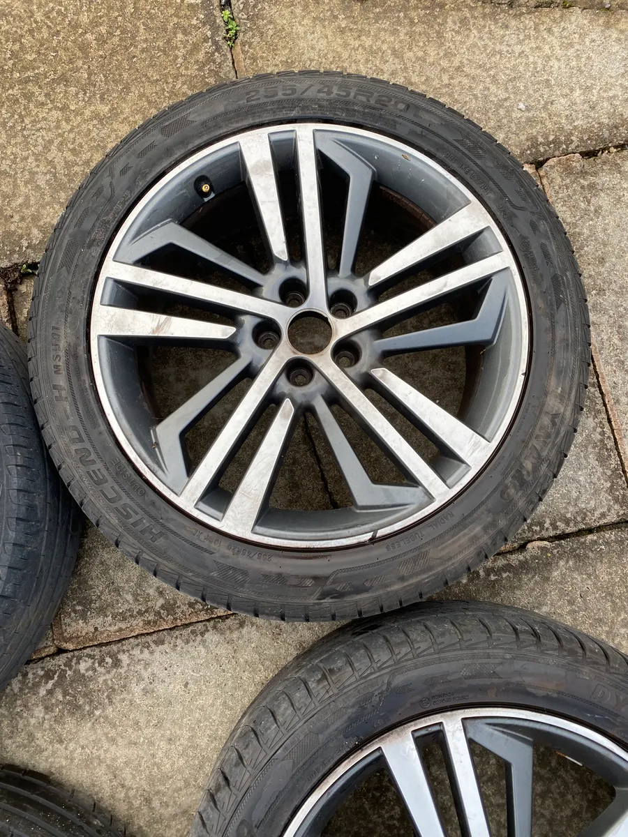 20inch Audi q5 alloy wheels and tyres - Image 4