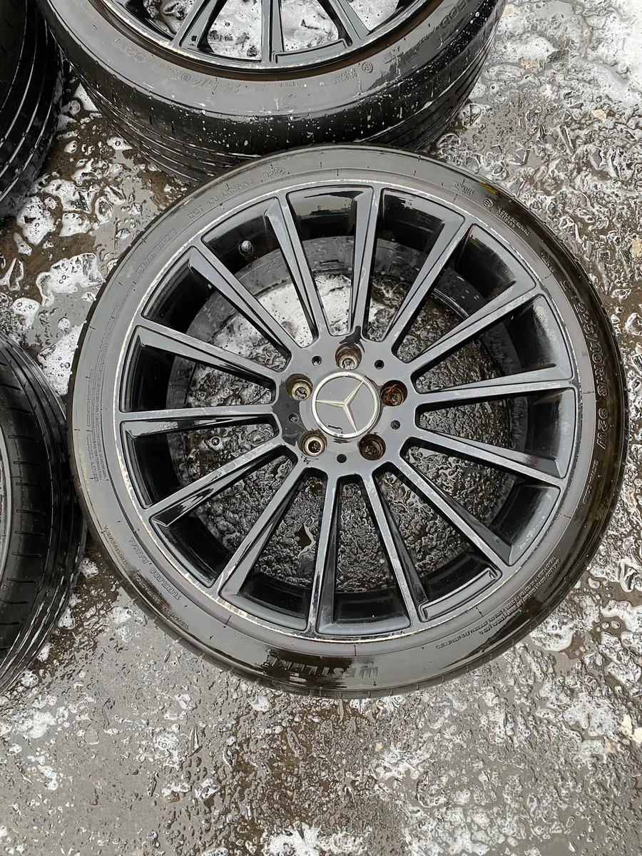 18inch Mercedes C A class alloy wheels - Image 2