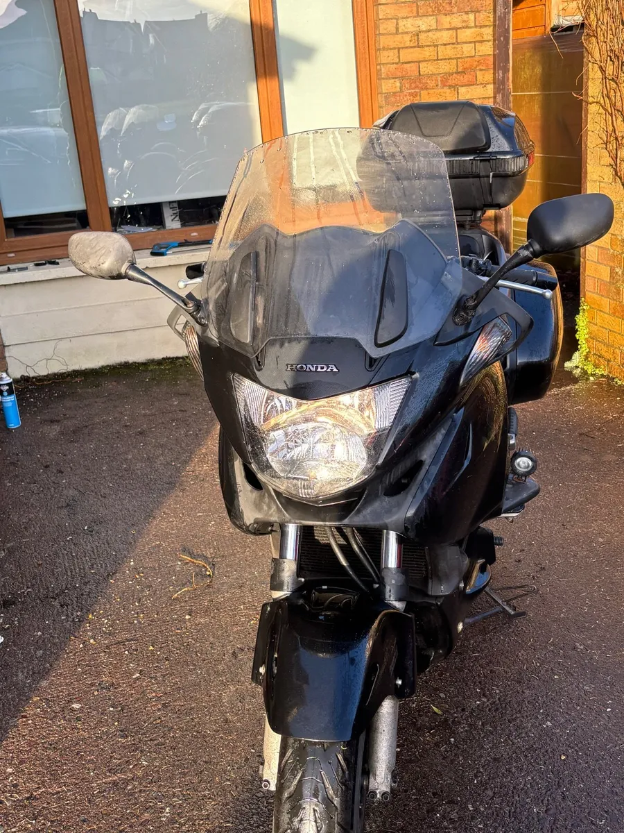 Honda Deauville 700 NT  2008 - Image 1