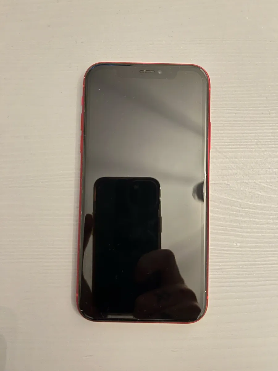 iPhone XR - Red / 64Gb - Image 2