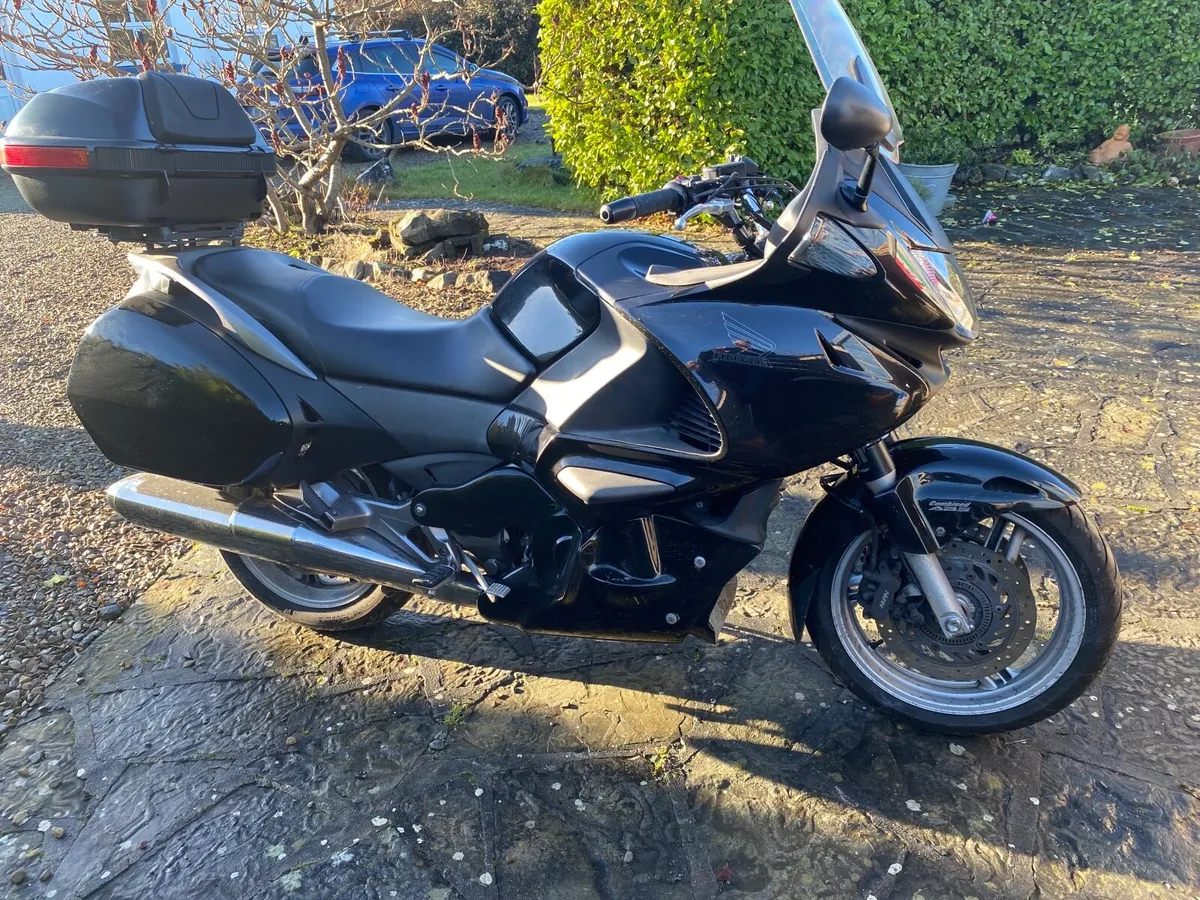 Honda Deauville 700 NT  2008 - Image 4