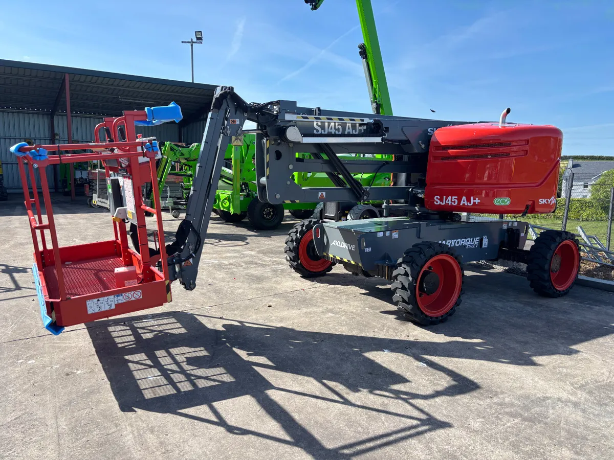 New Skyjack boom lifts and scissors in stock - Image 3