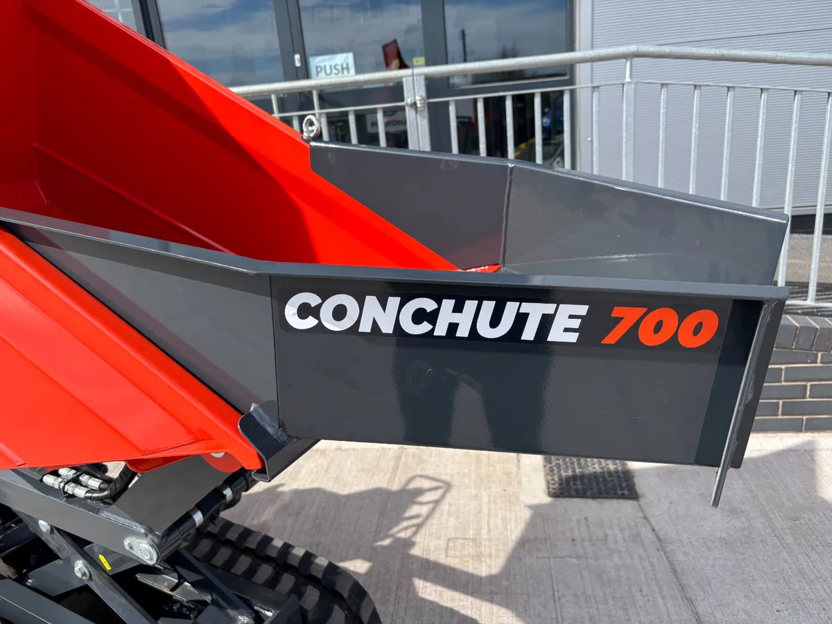 New Slanetrac tracked high tip dumpers - Image 4