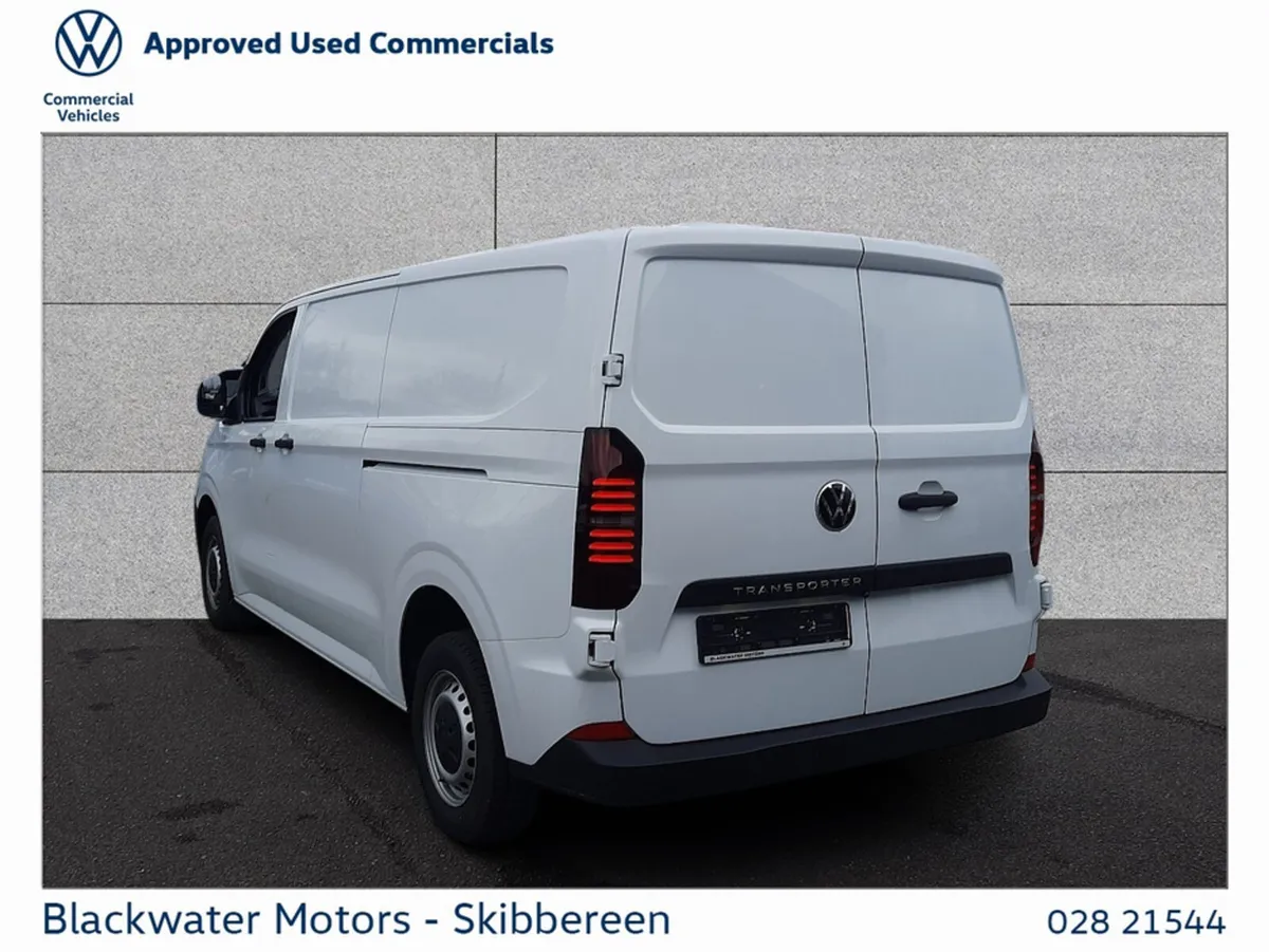 Volkswagen Transporter NEW T7 TRENDLINE LWB 2.0TDI - Image 4