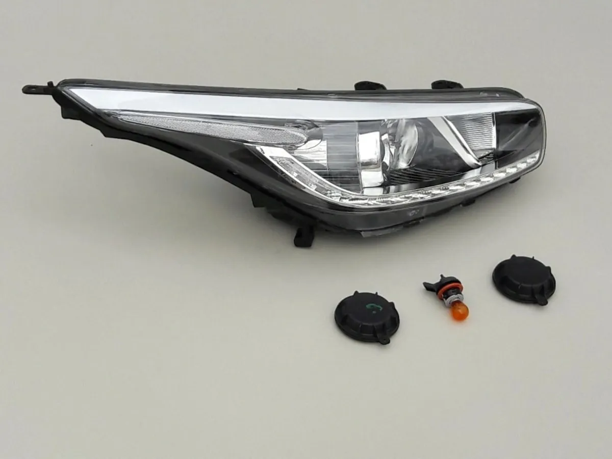 Headlights repair hynadai i40 kia ceed Drl repair - Image 2