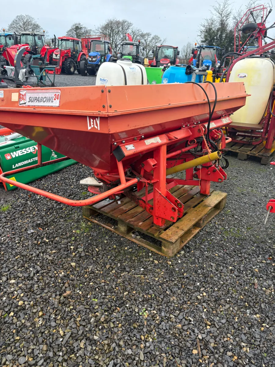 Lely Centreliner Fertiliser Spreader - Image 2