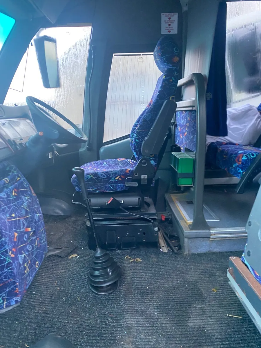 Mercedes-Benz Vario 2005 - Image 2