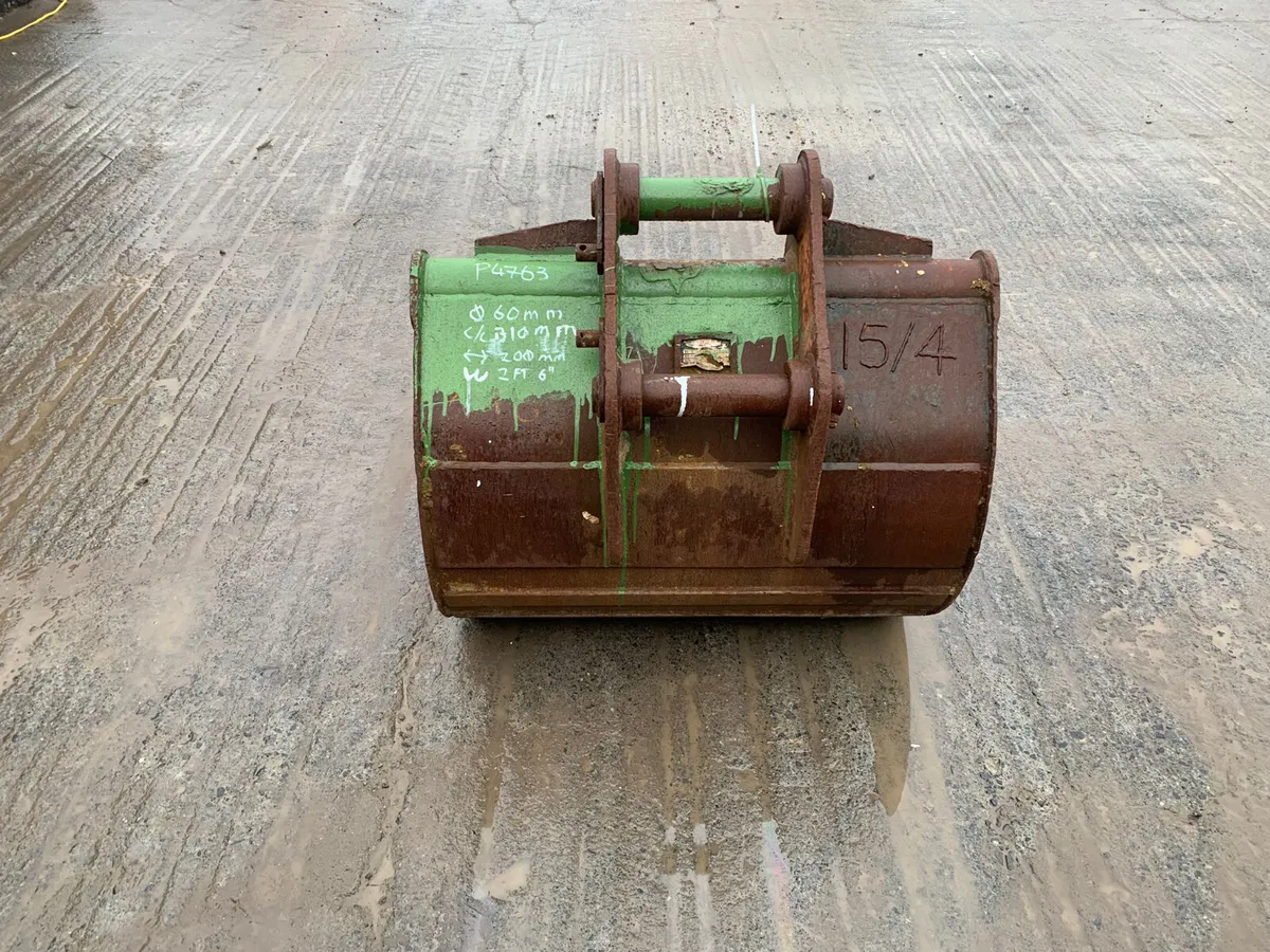 2FT 6 Digger Bucket – 60mm Pins | 310mm Centres - Image 4