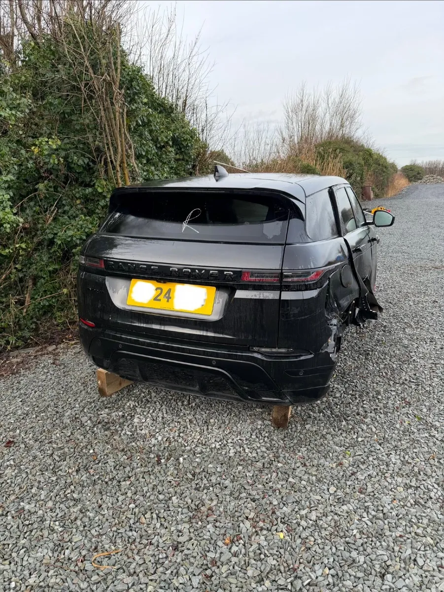 2024 Land Rover Evoque Breaking - Image 1