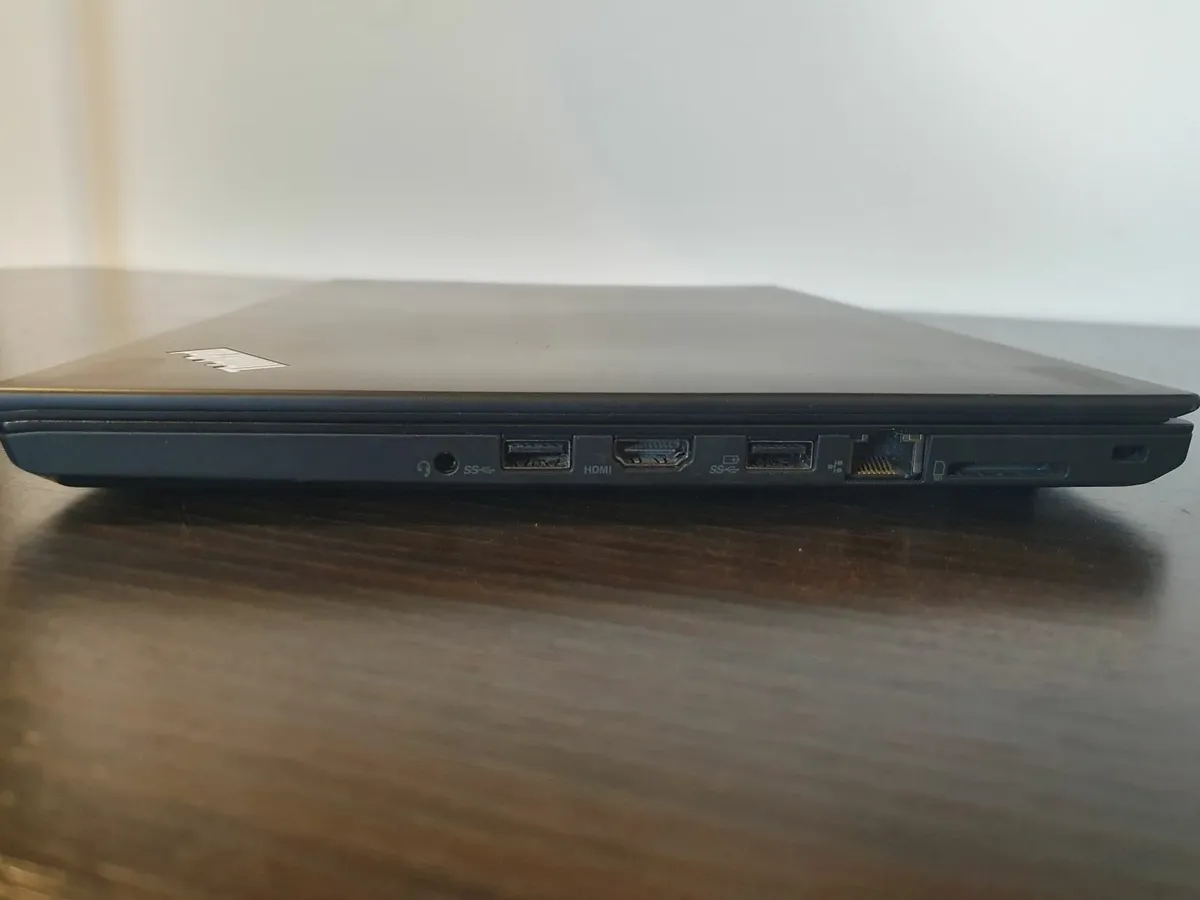 Lenovo Laptop - i5 + 8GB + 256GB - Image 2