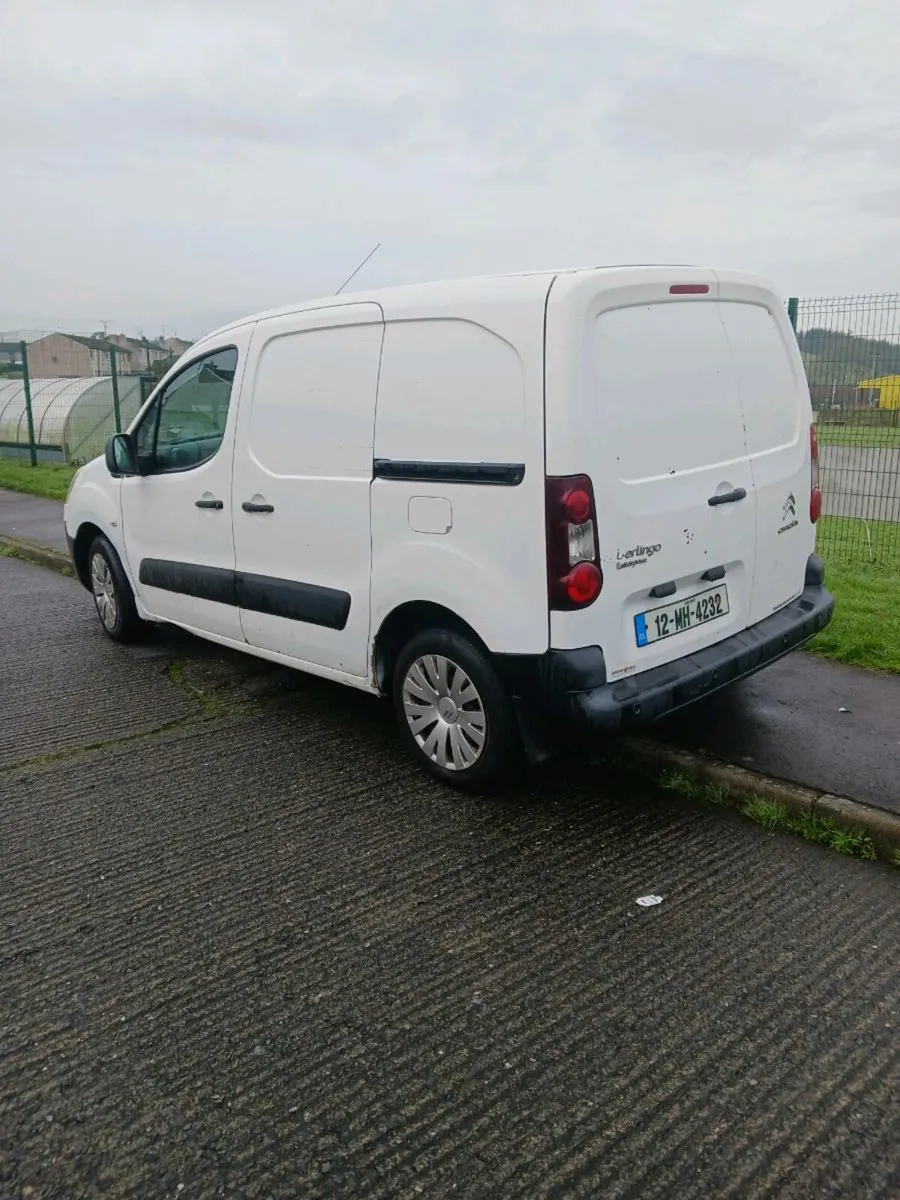 2012 citreon berlingo... tested 07/2026 - Image 4