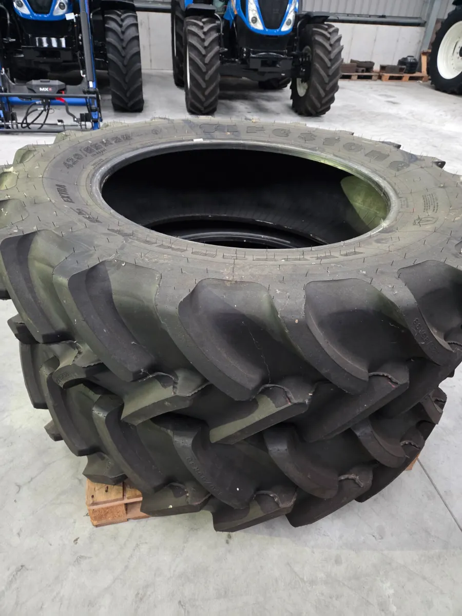 2 Firestone Tyres - Image 1