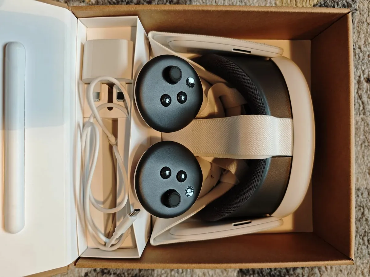Vr headset - Image 2