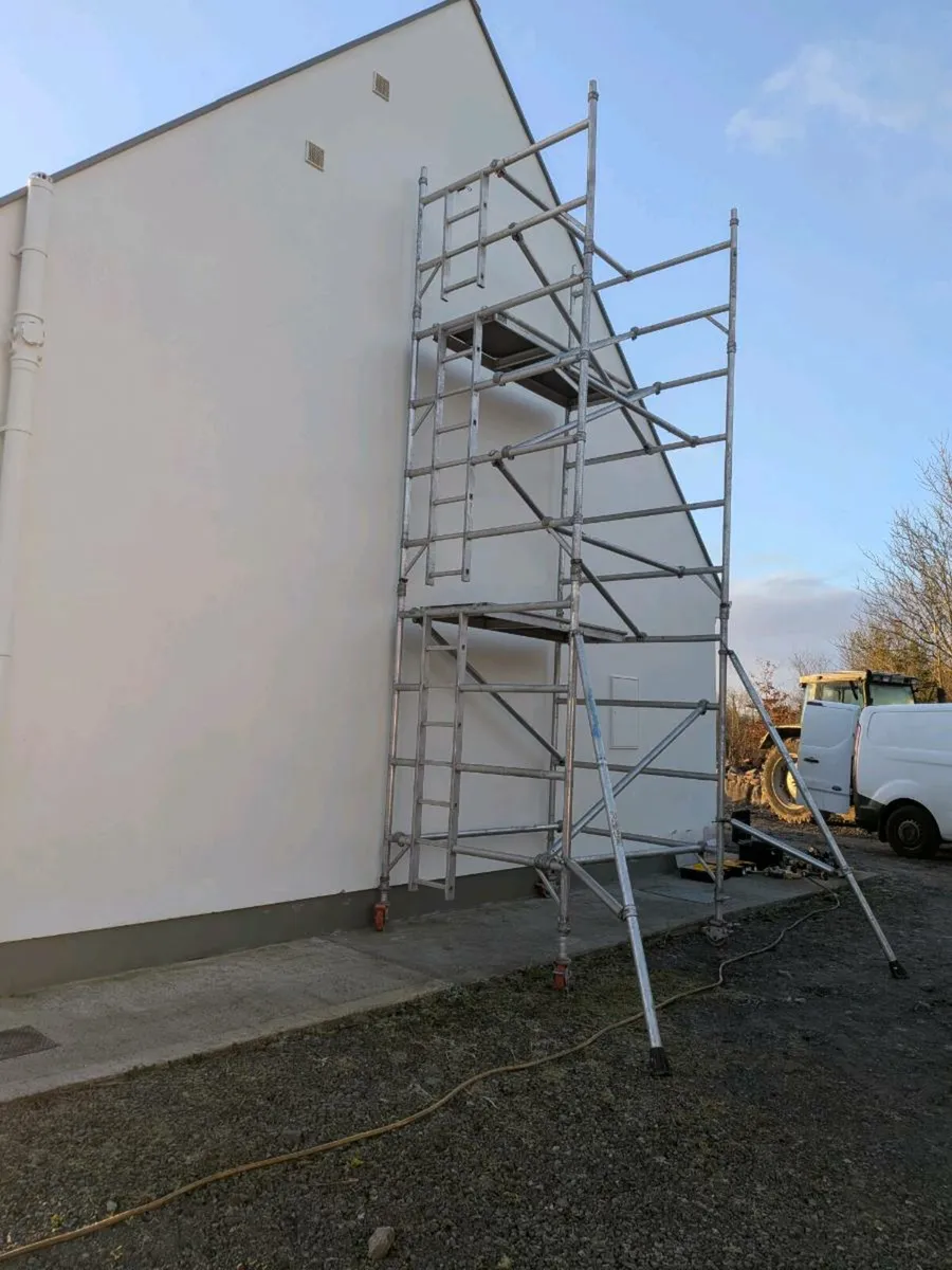 Tower scaffold for rent** 8.2m working height ** - Image 3