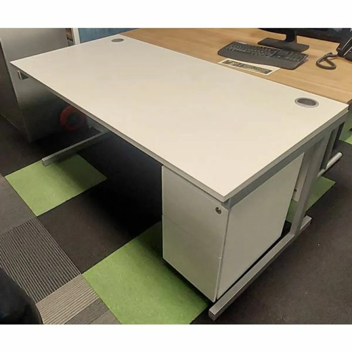 Office Desks & Accessories - Image 3