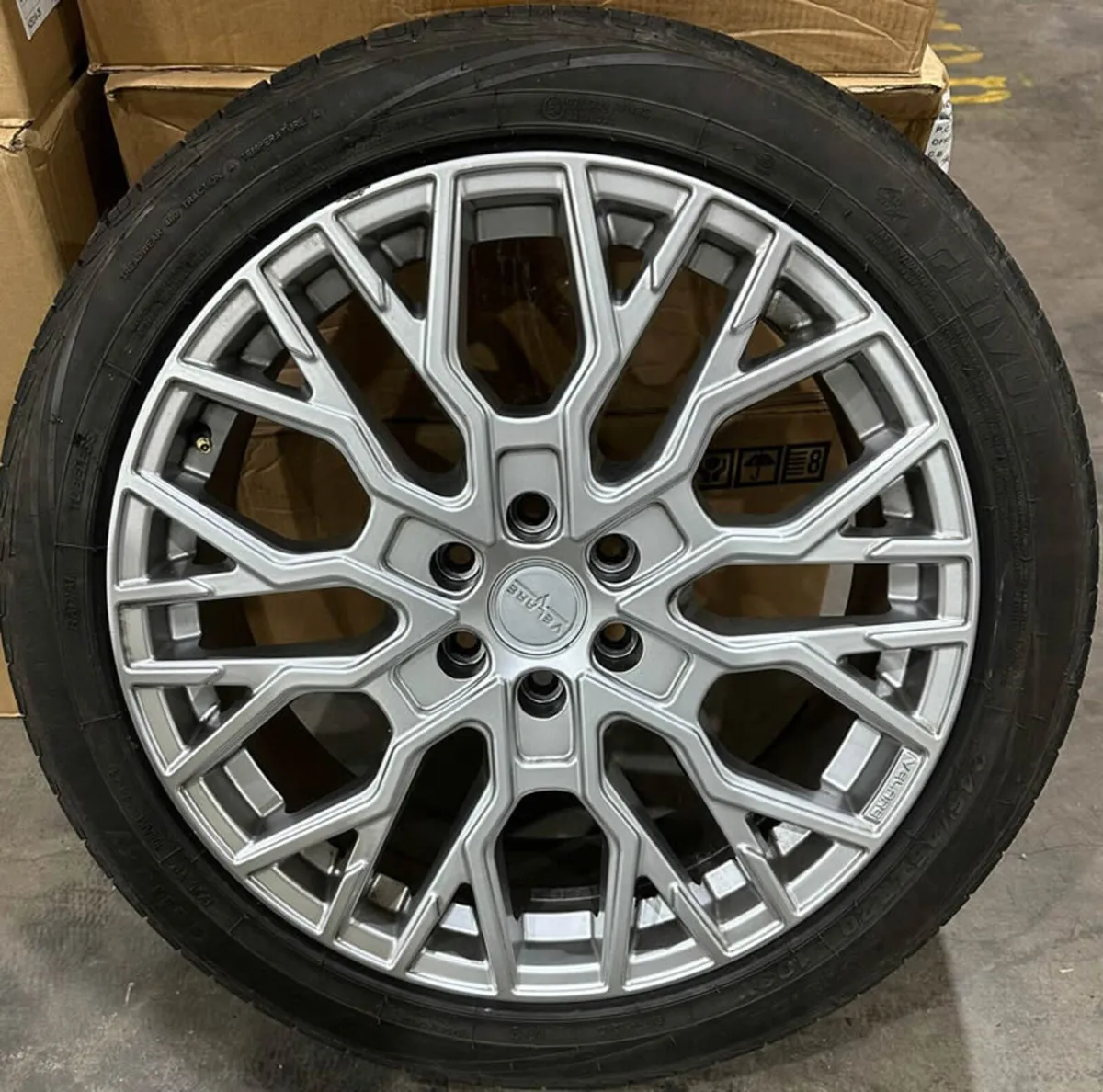20" VELARE VLR-6T WHEELS & TYRES TRANSIT CUSTOM - Image 2