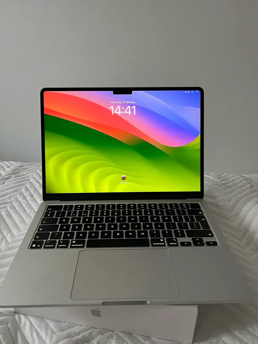 Macbook Air 2025 M4 - Image 2