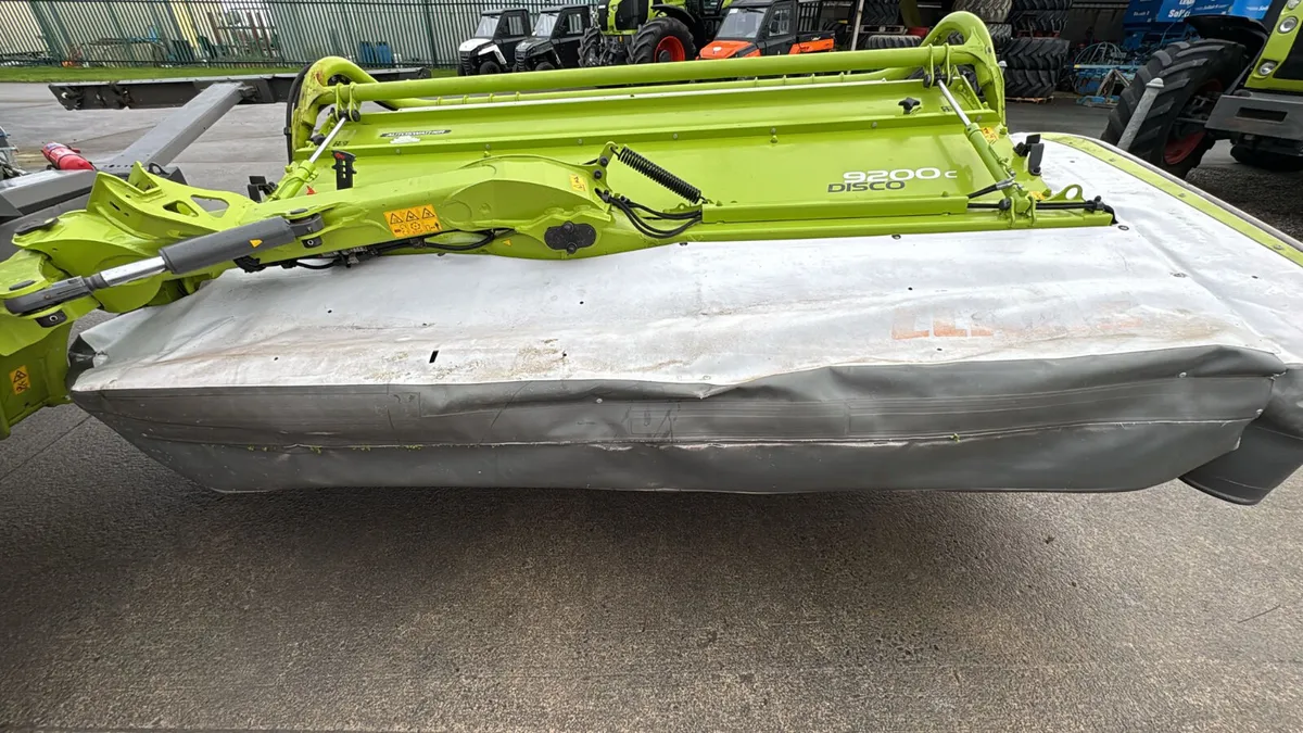 CLAAS Butterflies - Image 4