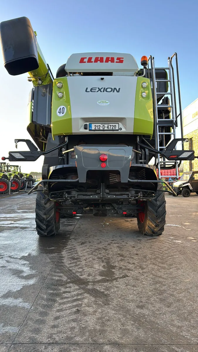 CLAAS Lexion 7700tt - Image 4