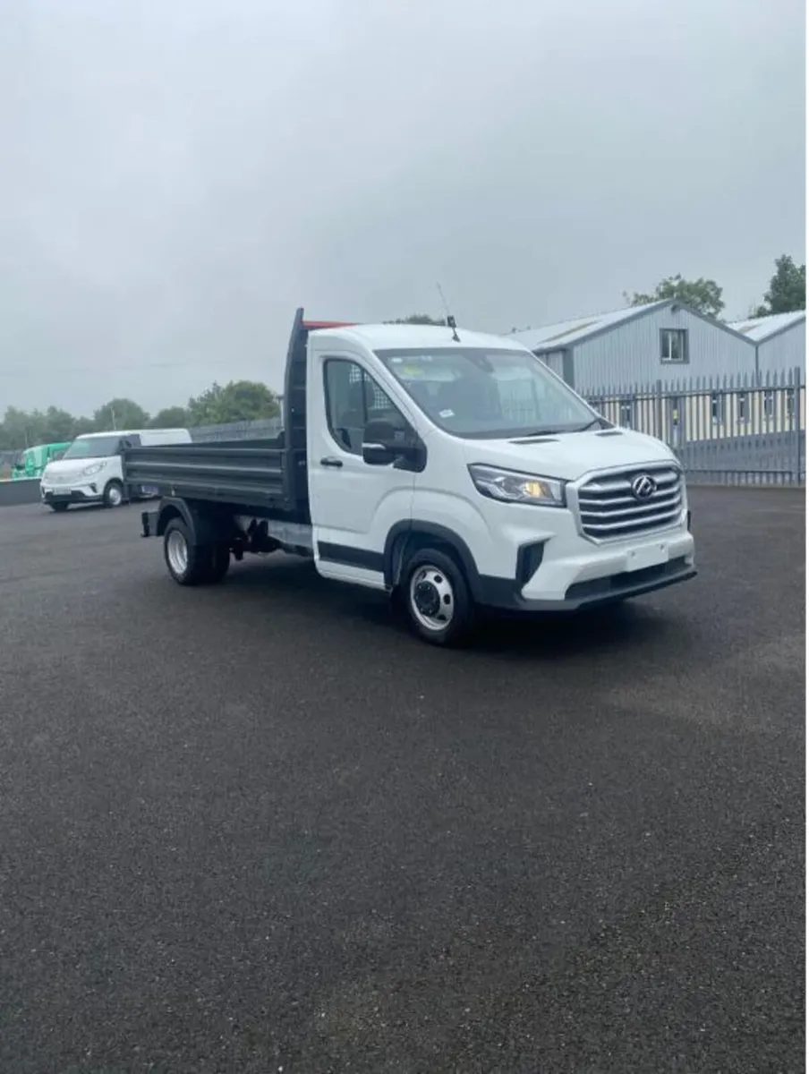 Maxus Deliver 9 Chassis Cab - Image 1