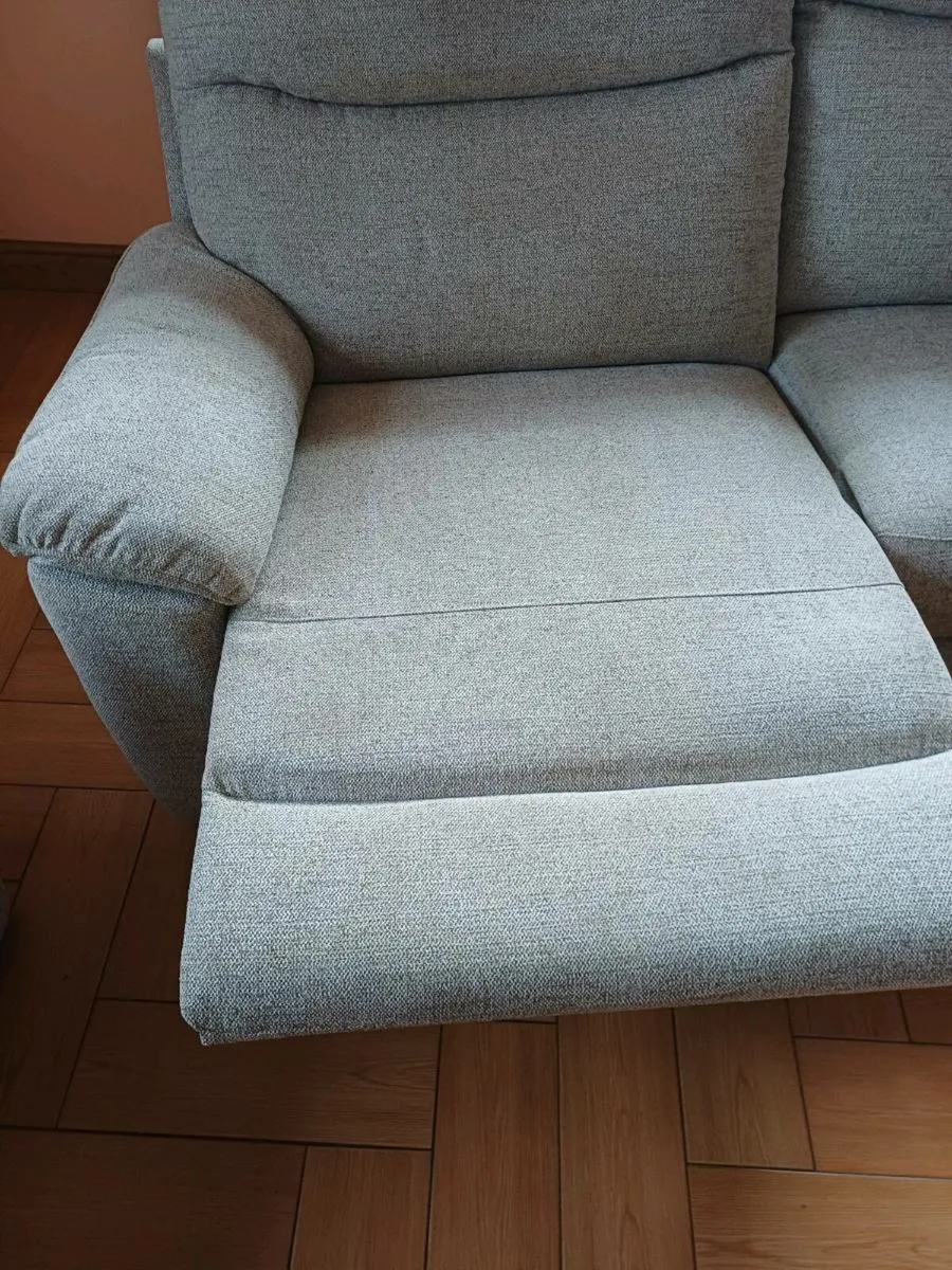 Suite of furniture - Image 2