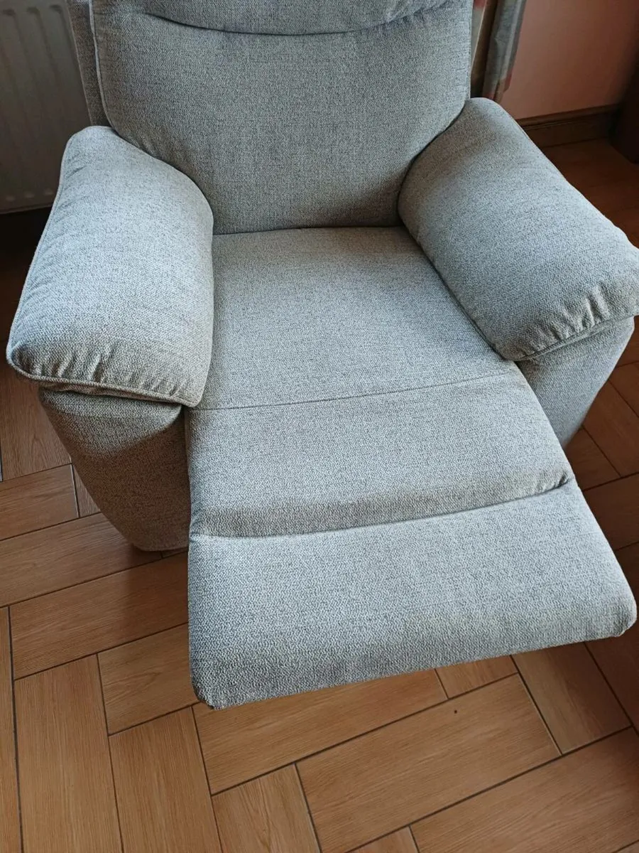 Suite of furniture - Image 3