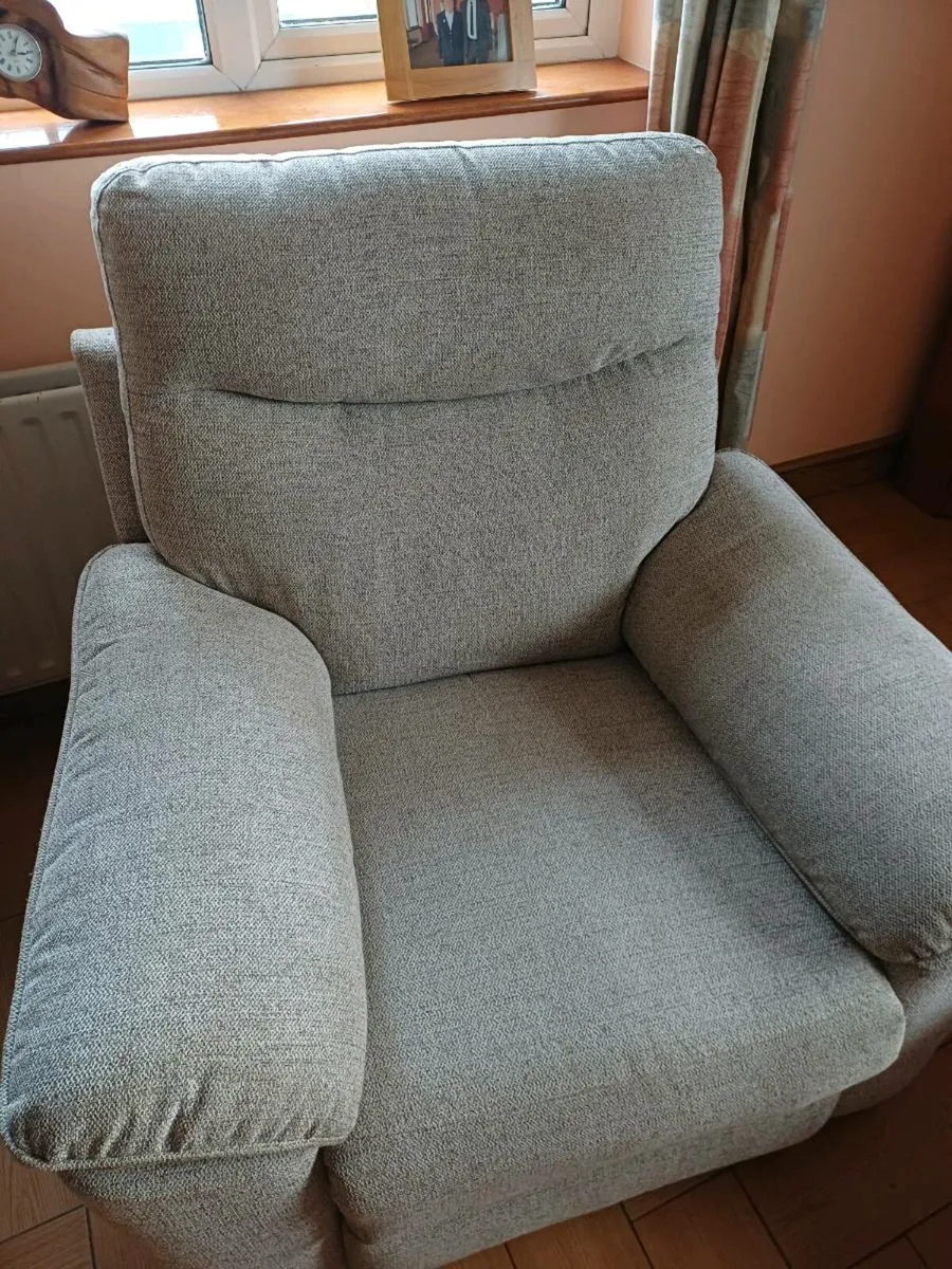 Suite of furniture - Image 4