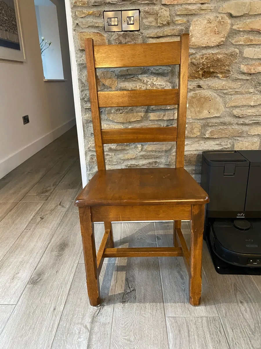 Kitchen Table and Chairs - Image 4