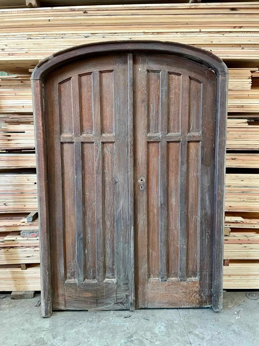 Antique Double Oak Door with Frame