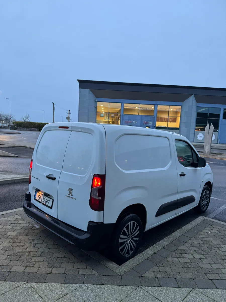 2019 PEUGEOT PARTNER 1 YEAR TAX AND TEST - Image 4