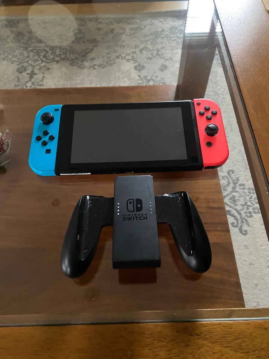 Nintendo switch - Image 2