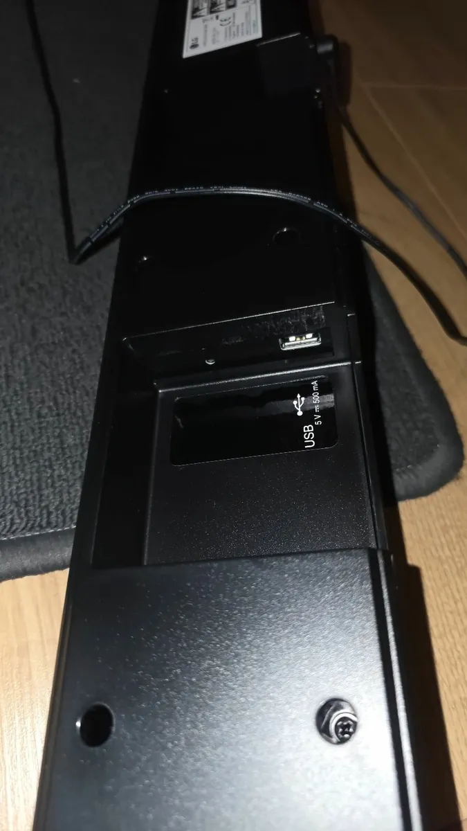 LG.1 Ch 300W Sound Bar with Subwoofer - Image 4